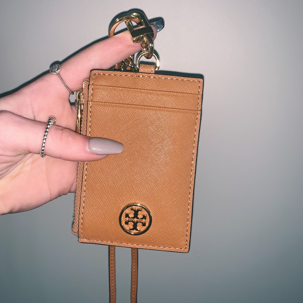 Tory Burch lanyard & wallet ✨